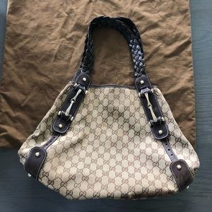 Gucci Pelham Shoulder Bag